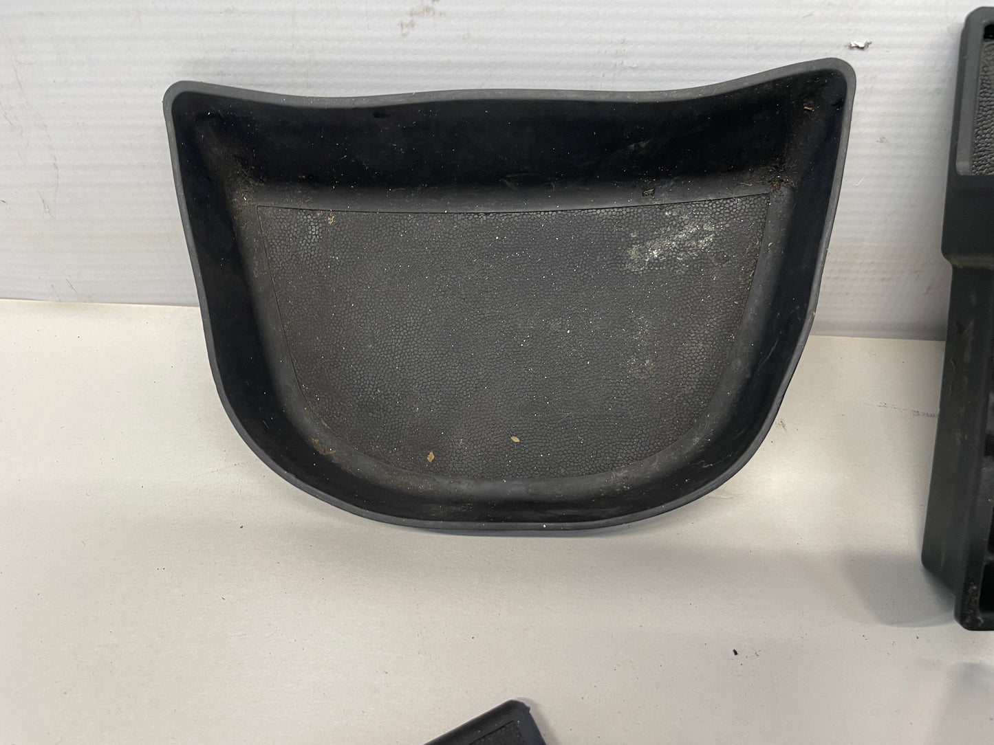 2004 Pontiac GTO Center Console Rubber Inserts Set OEM - Day's Parts Yard