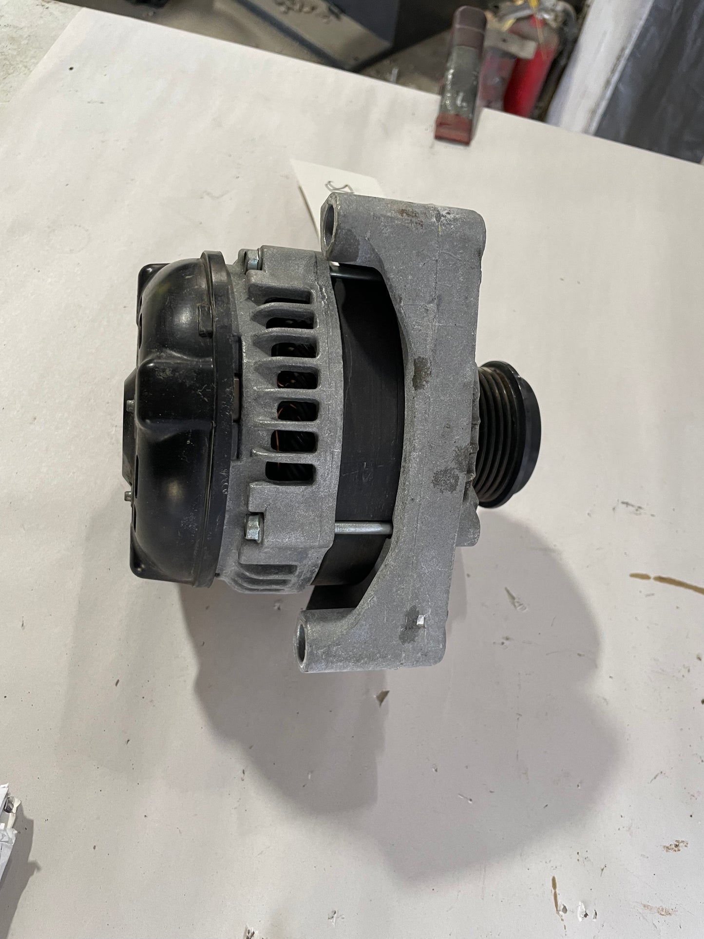 2018 Chevy Suburban LT Alternator OEM - Day's Parts Yard