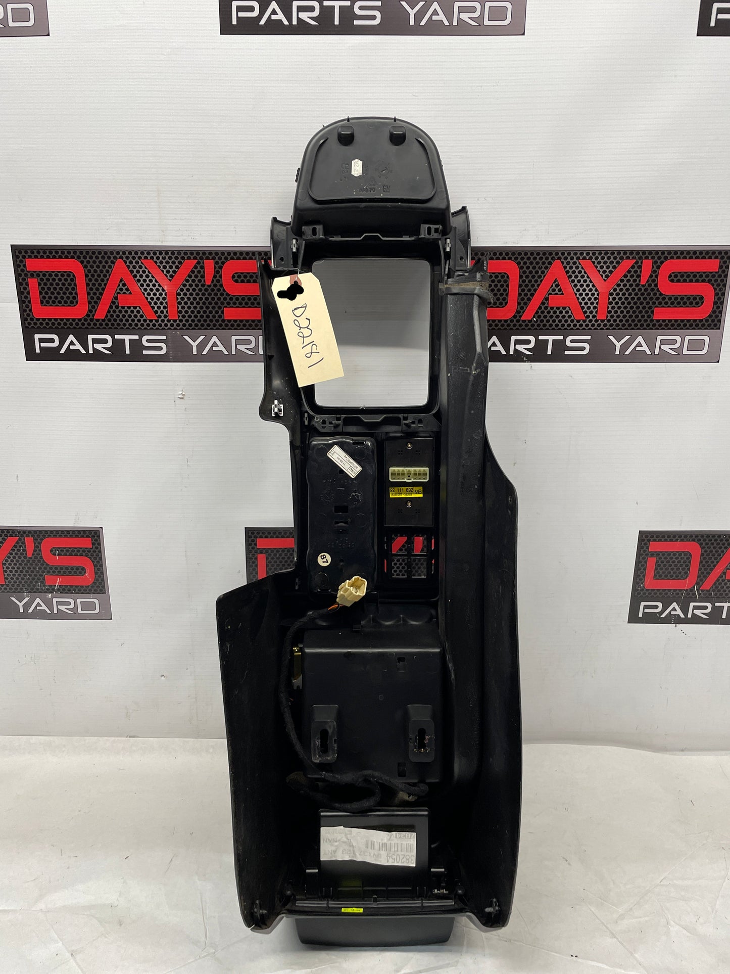 2005 Pontiac GTO Center Console Arm Rest OEM - Day's Parts Yard