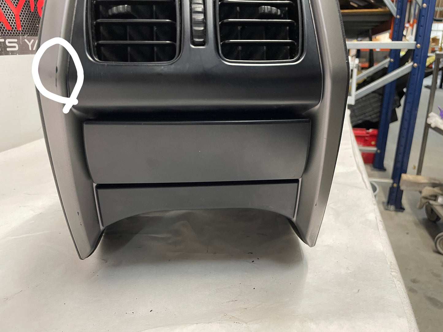 2005 Pontiac GTO Center Console Arm Rest OEM - Day's Parts Yard