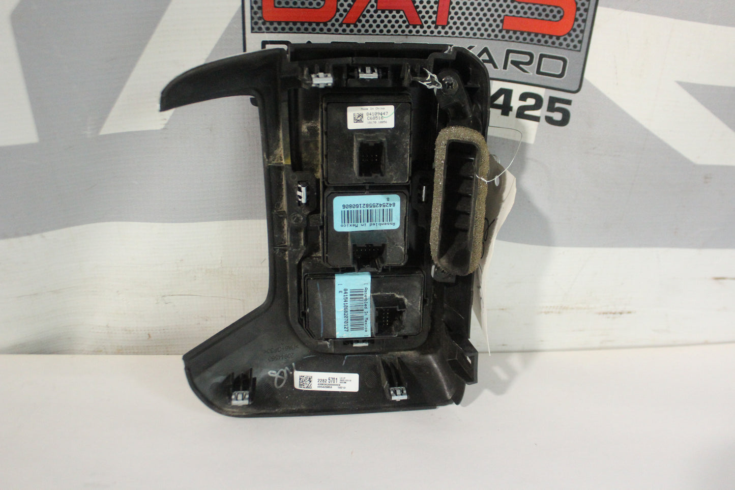 2018 GMC Sierra K1500 SLT LH Driver Dash Vent Headlight - Day's Parts Yard