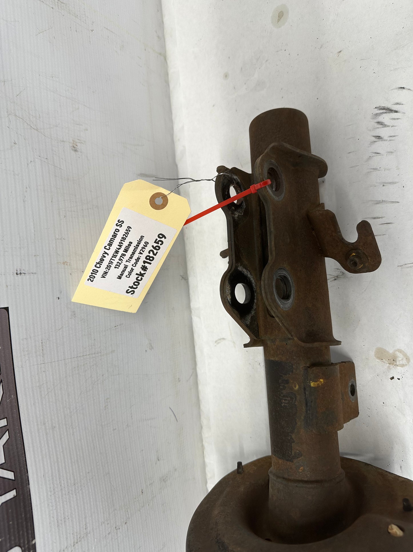 2010 Chevy Camaro SS RH Passenger Front Shock Strut Assembly Absorber OEM - Day's Parts Yard