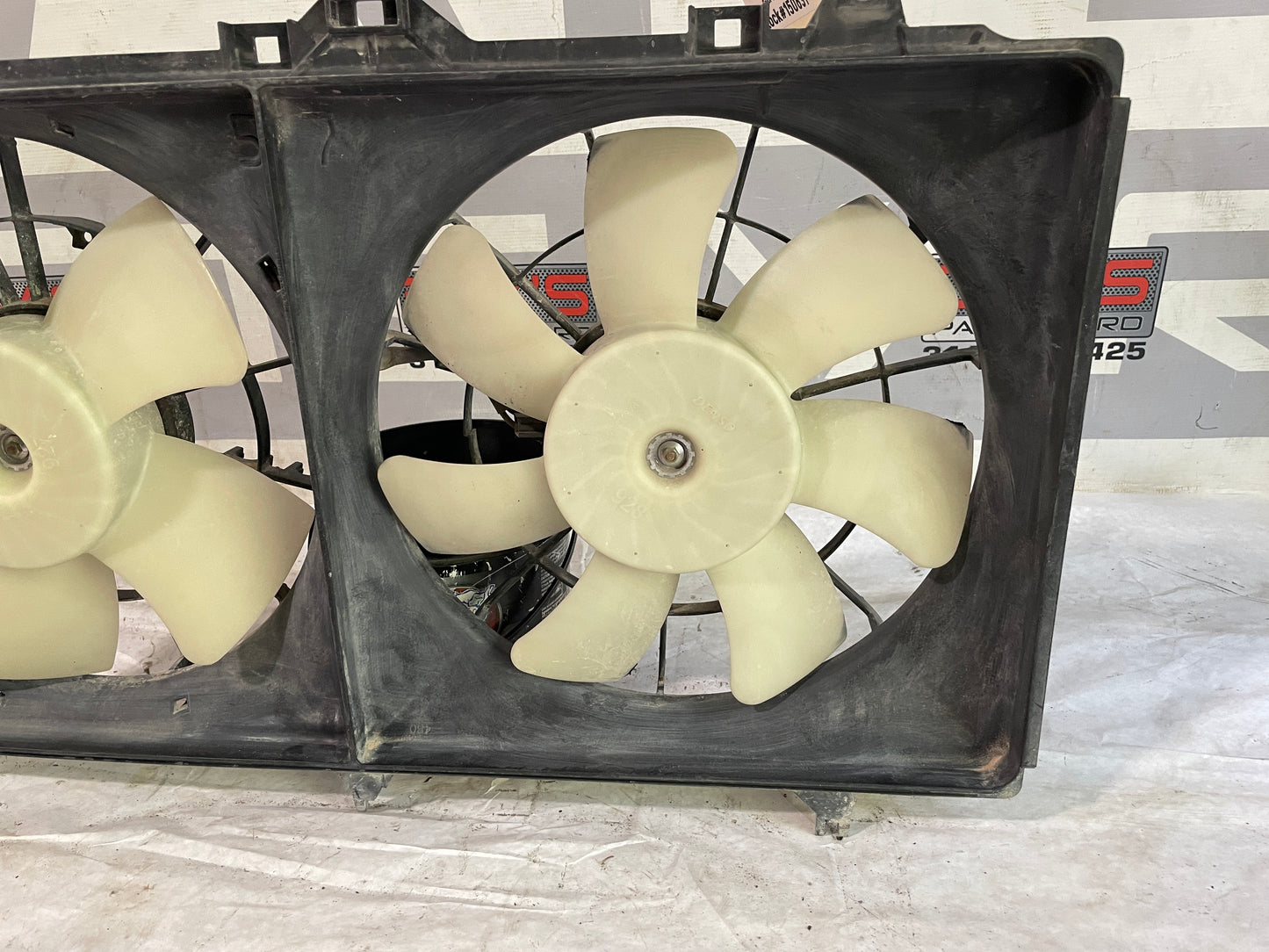 2010 Chevy Camaro SS Radiator Cooling Dual Fan Motor OEM - Day's Parts Yard