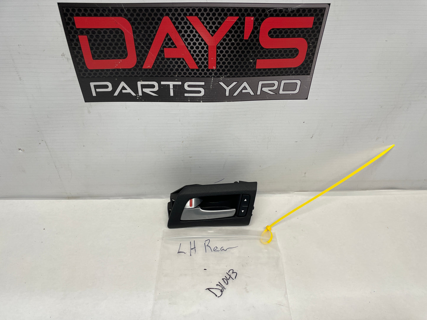 2009 Pontiac G8 LH Driver Rear Interior Door Handle OEM - Day's Parts Yard