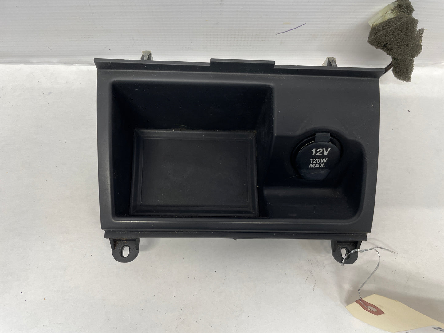 2009 Pontiac G8 Lower Radio Center Console Storage Cubby Plug Assembly OEM - Day's Parts Yard