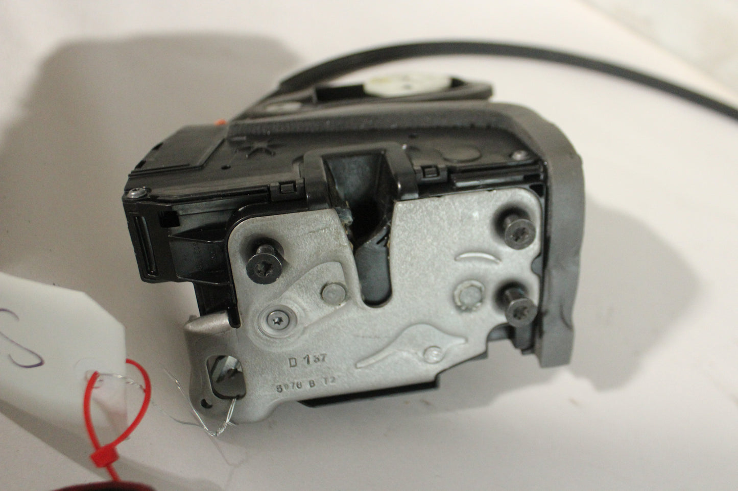 2018 GMC Sierra K1500 SLT Rear RH Passenger Door Lock Actuator OEM - Day's Parts Yard