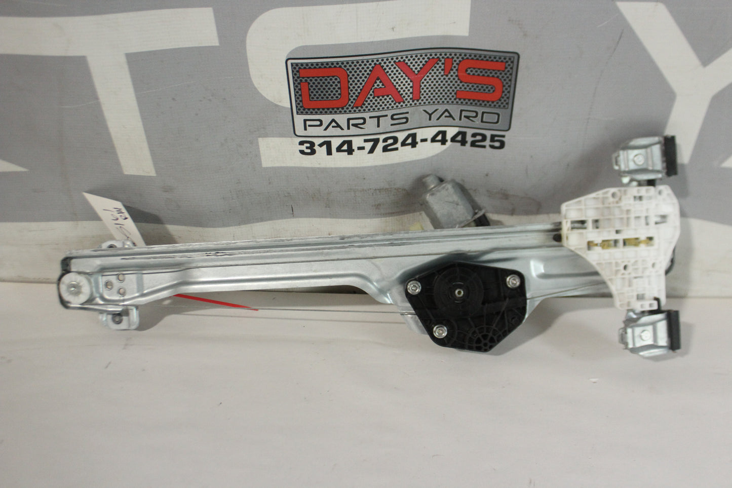 2018 GMC Sierra K1500 SLT Rear RH Passenger Widow Regulator Motor OEM - Day's Parts Yard