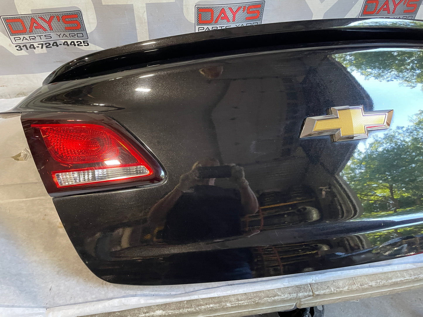 2014 Chevy SS Sedan Trunk Deck Lid OEM - Day's Parts Yard