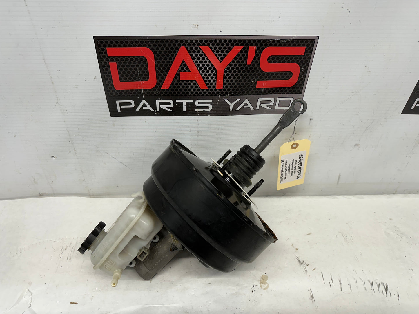 2010 Chevy Camaro SS Brake Booster Master Cylinder Reservoir OEM - Day's Parts Yard