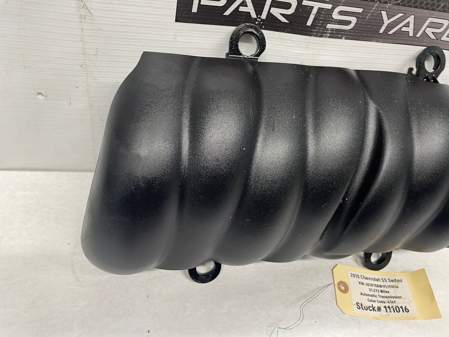 2015 Chevy SS Sedan Intake Manifold Cover OEM - Day's Parts Yard