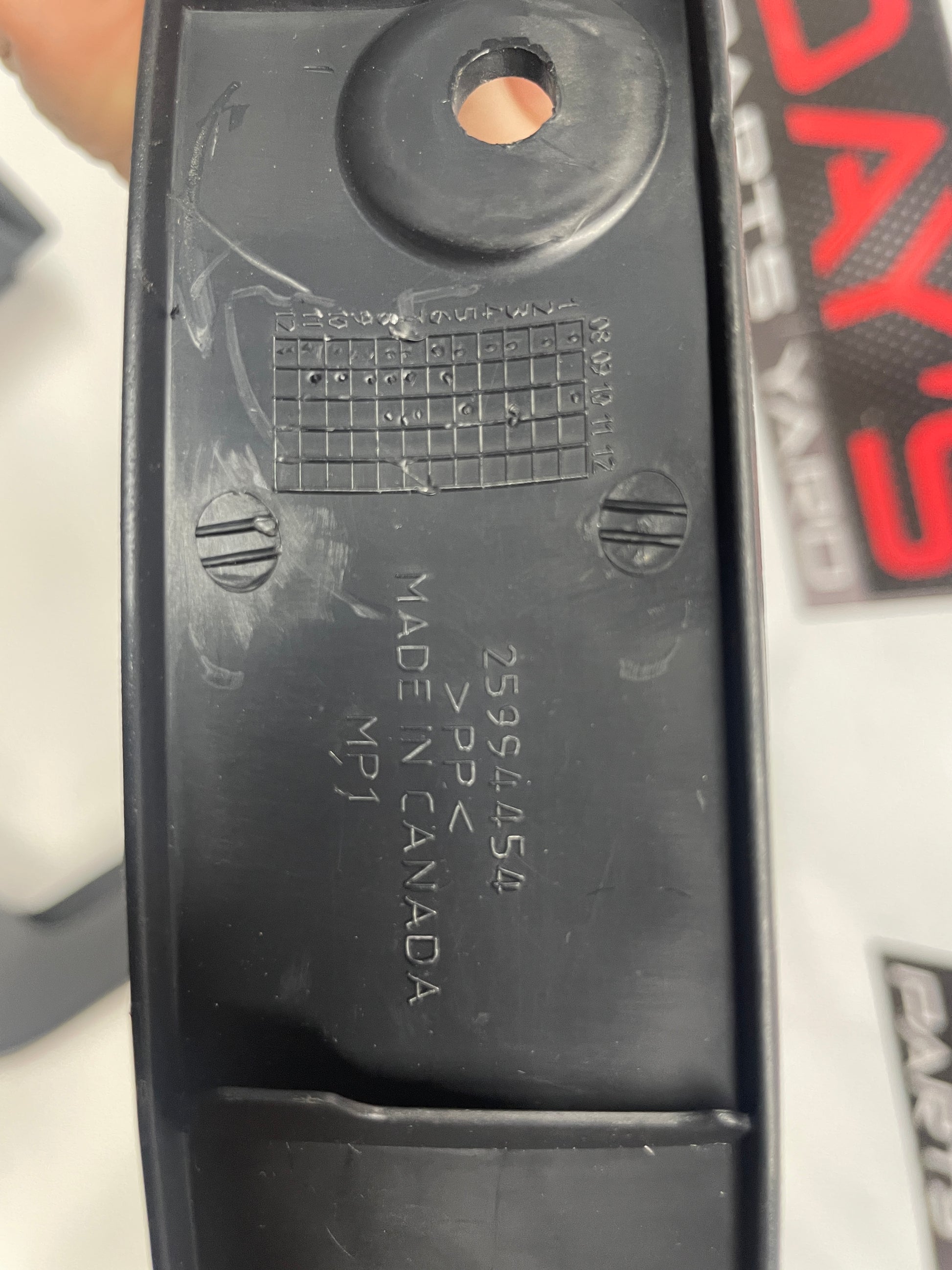 2011 Cadillac CTS-V Coupe Rear Passenger Trunk Compartment Lid Hinge  OEM - Day's Parts Yard