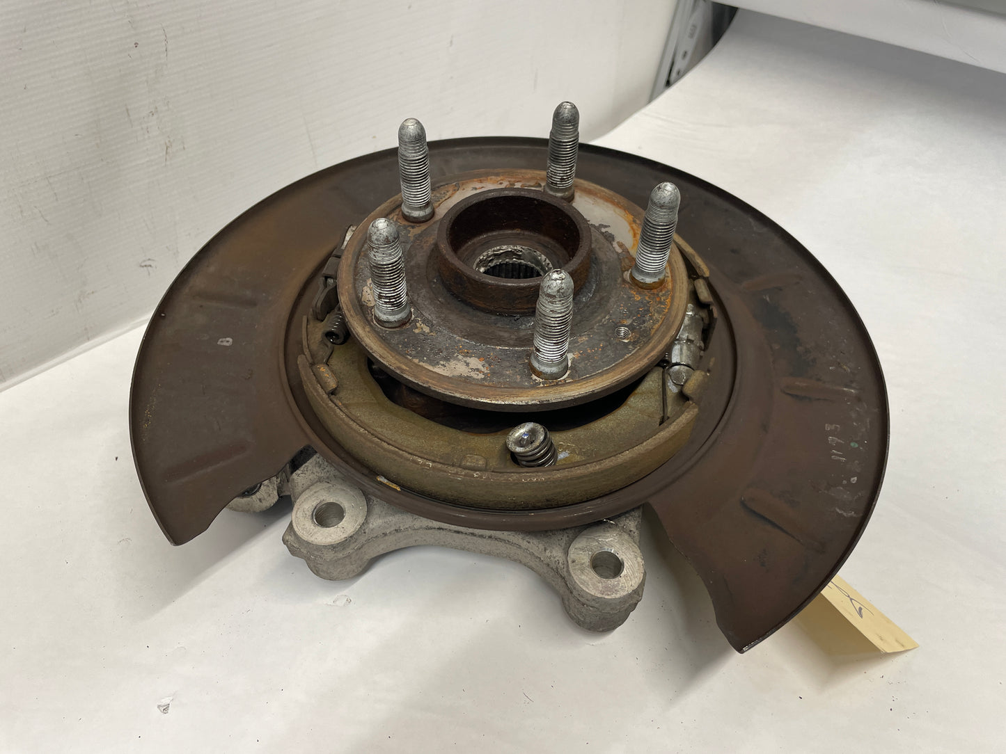 2012 Chevy Camaro SS LH Driver Rear Spindle Knuckle Hub Wheel Bearing Assembly OEM - Day's Parts Yard