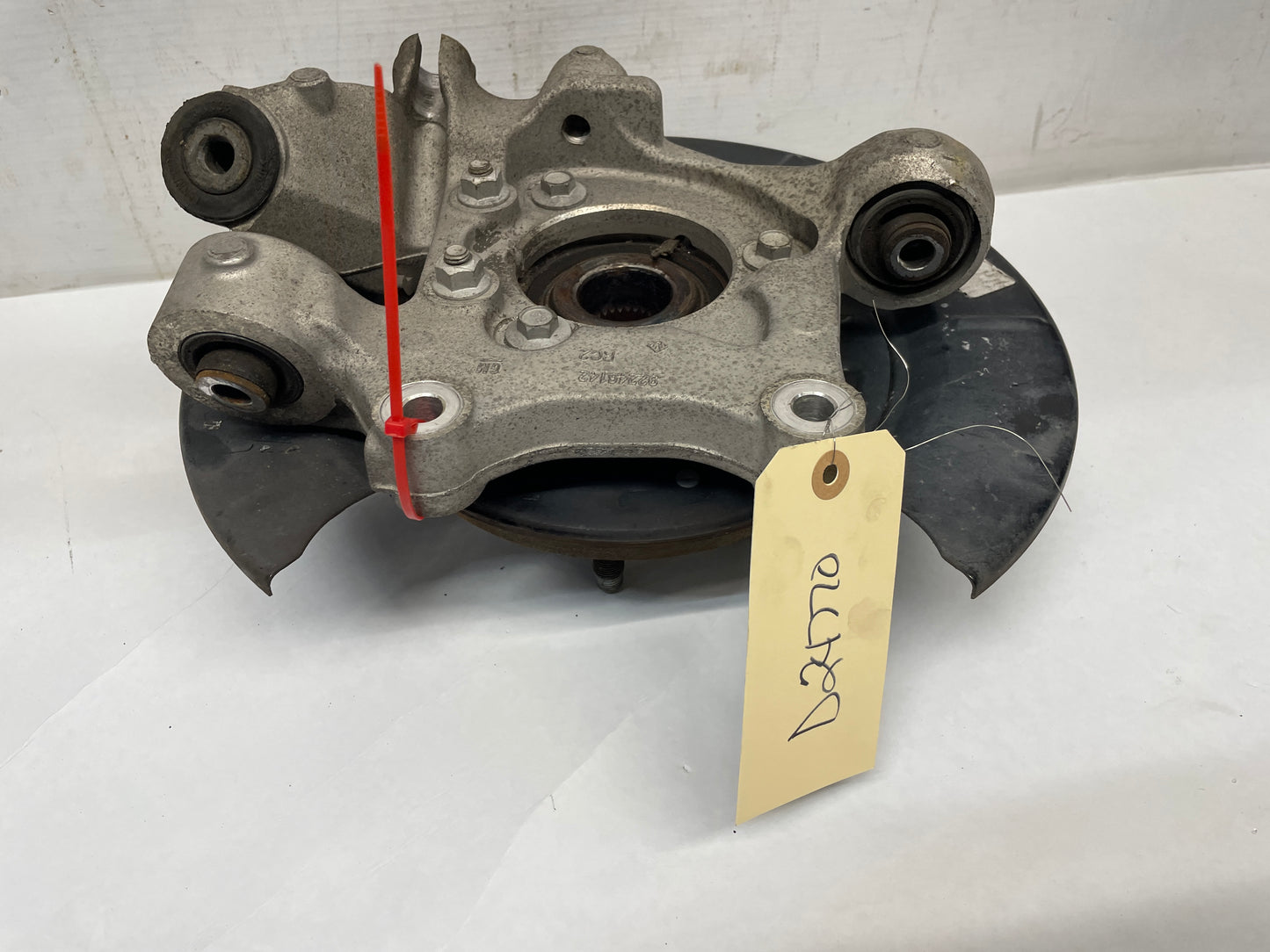 2012 Chevy Camaro SS Convertible RH Passenger Rear Spindle Knuckle Hub Wheel Bearing OEM - Day's Parts Yard