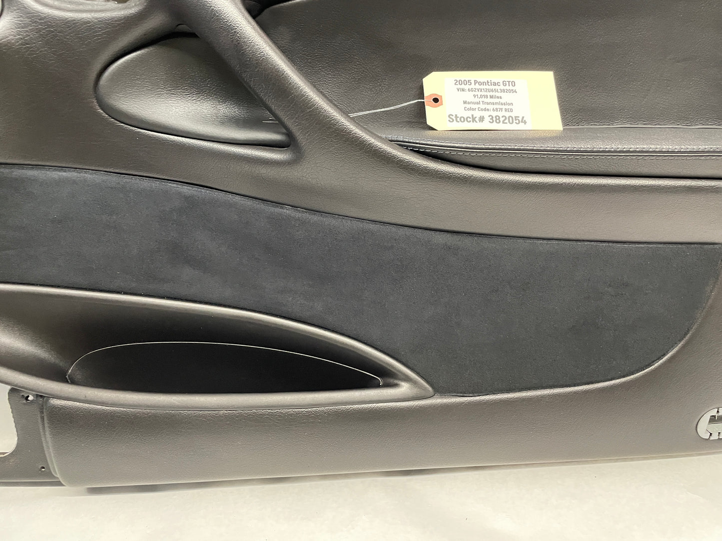 2005 Pontiac GTO RH Passenger Front Interior Door Panel Trim OEM - Day's Parts Yard