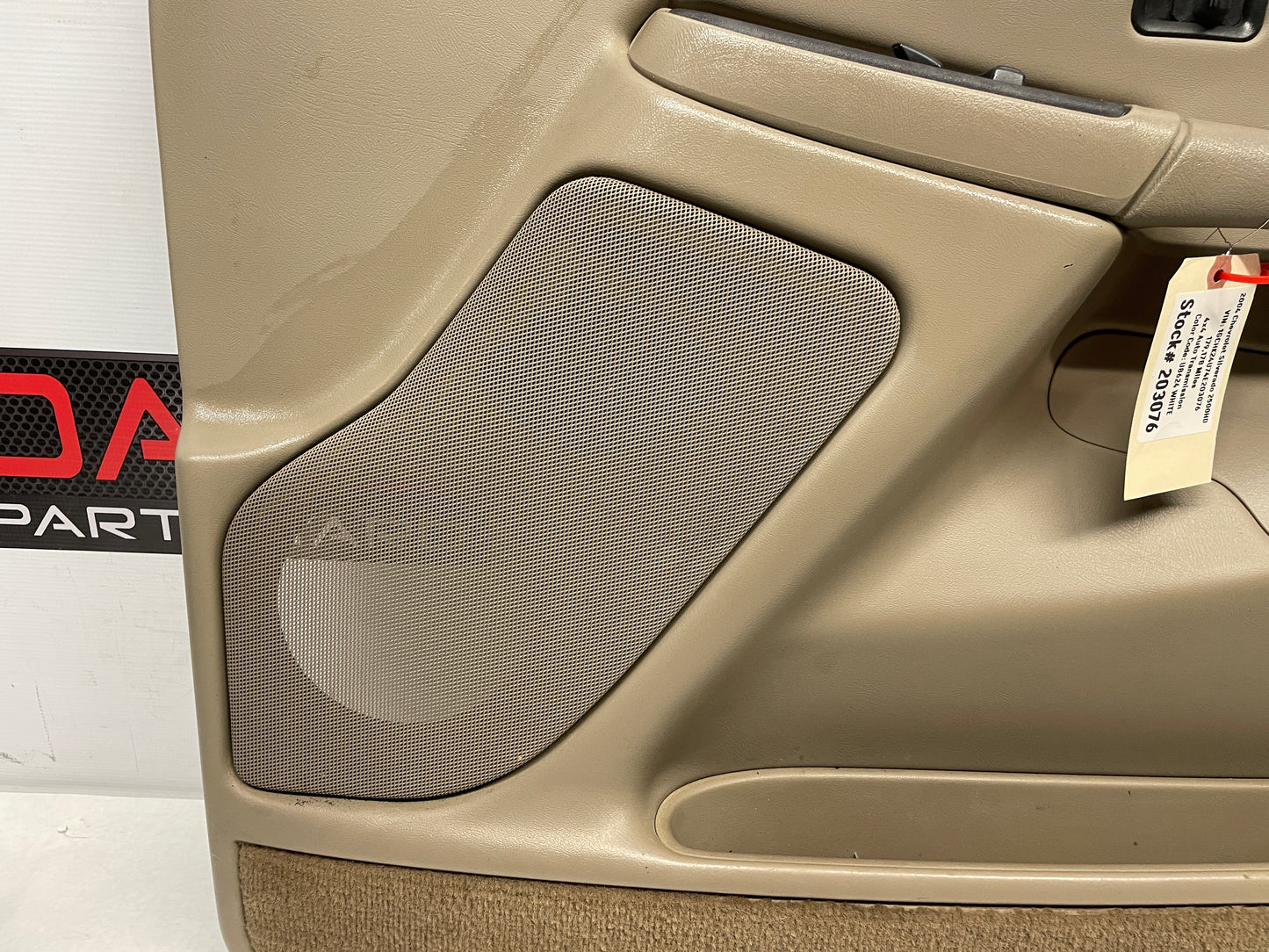 2004 Chevy Silverado 2500HD RH Passenger Front Door Panel Tan Beige OEM - Day's Parts Yard