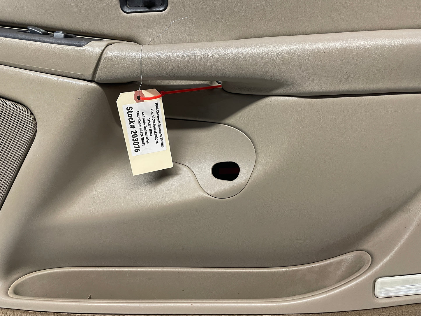 2004 Chevy Silverado 2500HD RH Passenger Front Door Panel Tan Beige OEM - Day's Parts Yard