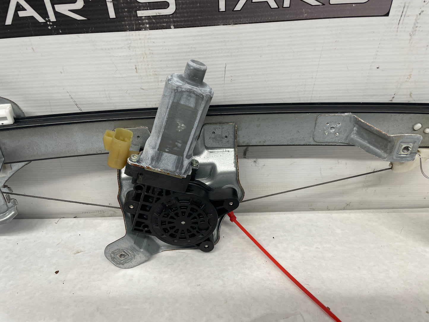 2015 Chevy SS Sedan RH Passenger Rear Door Window Regulator Motor OEM - Day's Parts Yard