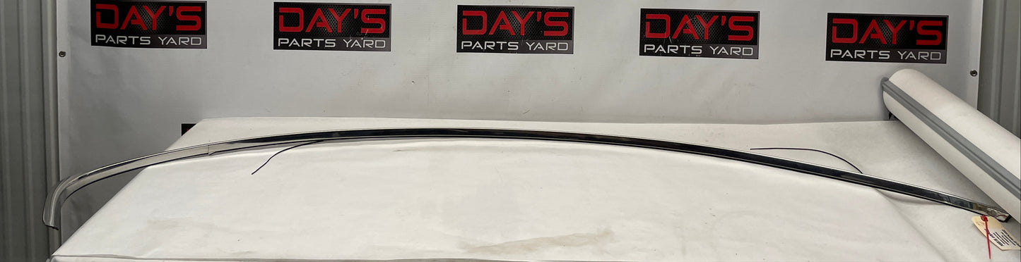 2009 Pontiac G8 RH Passenger Door Roof Chrome Molding Trim OEM - Day's Parts Yard