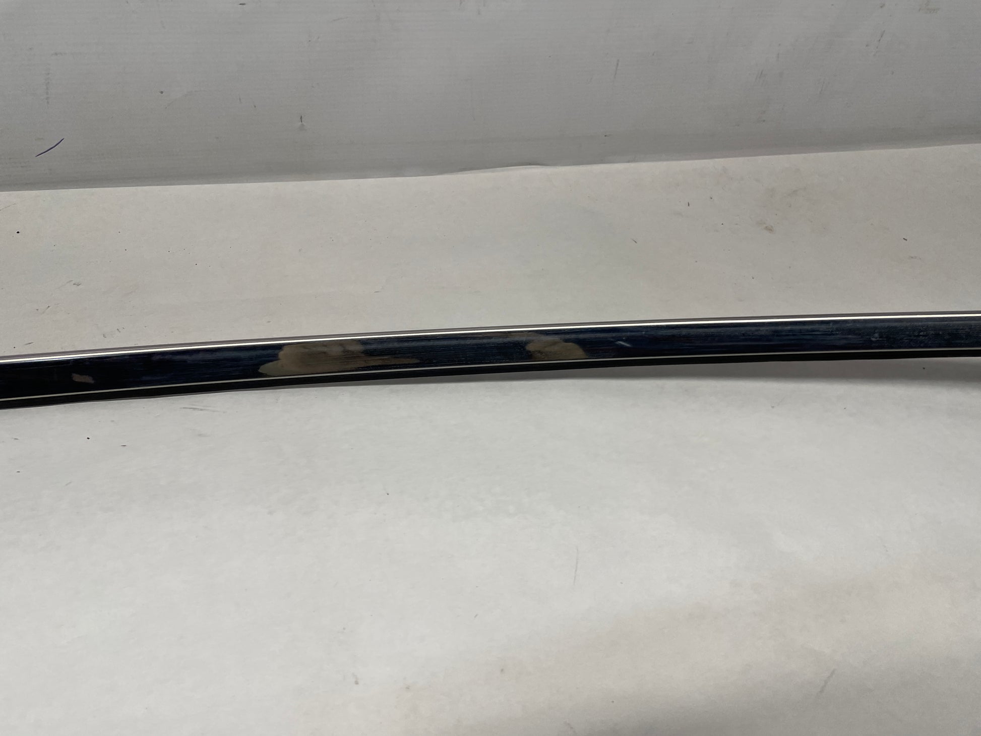 2009 Pontiac G8 RH Passenger Door Roof Chrome Molding Trim OEM - Day's Parts Yard
