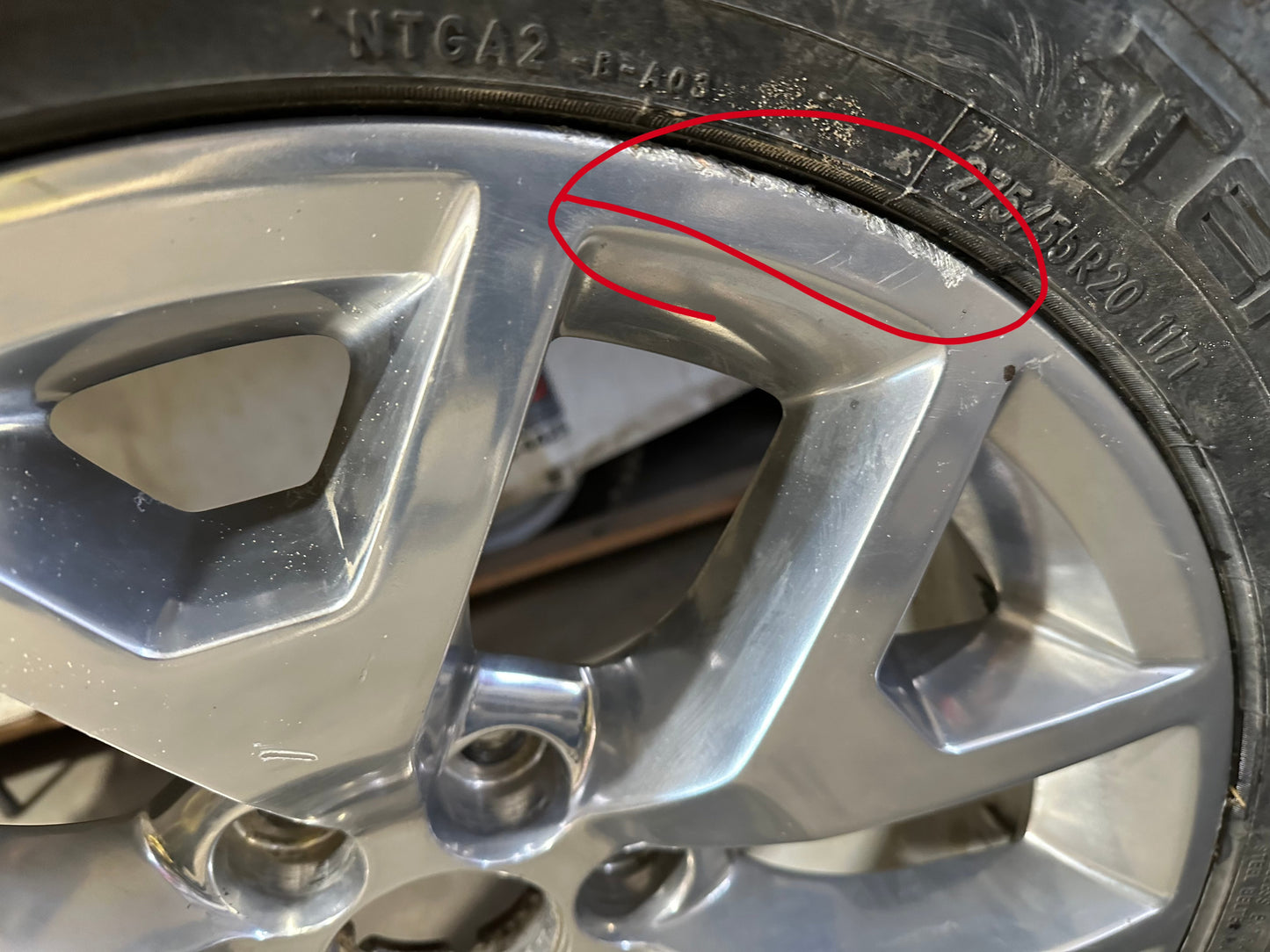 2018 GMC Sierra 1500 SLT Wheel and Tire 20X9 OEM - Day's Parts Yard
