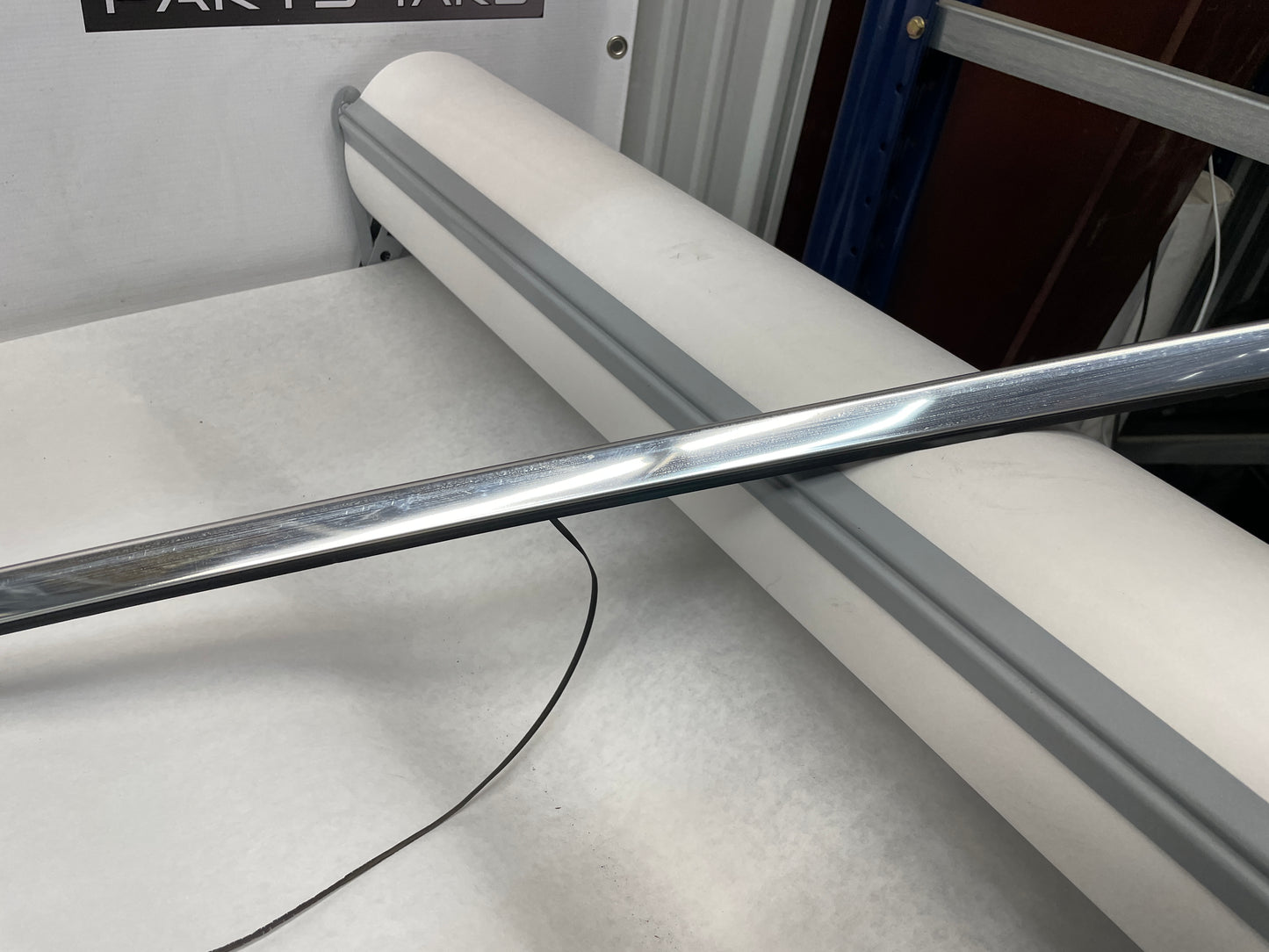 2009 Pontiac G8 RH Passenger Door Roof Chrome Molding Trim OEM - Day's Parts Yard