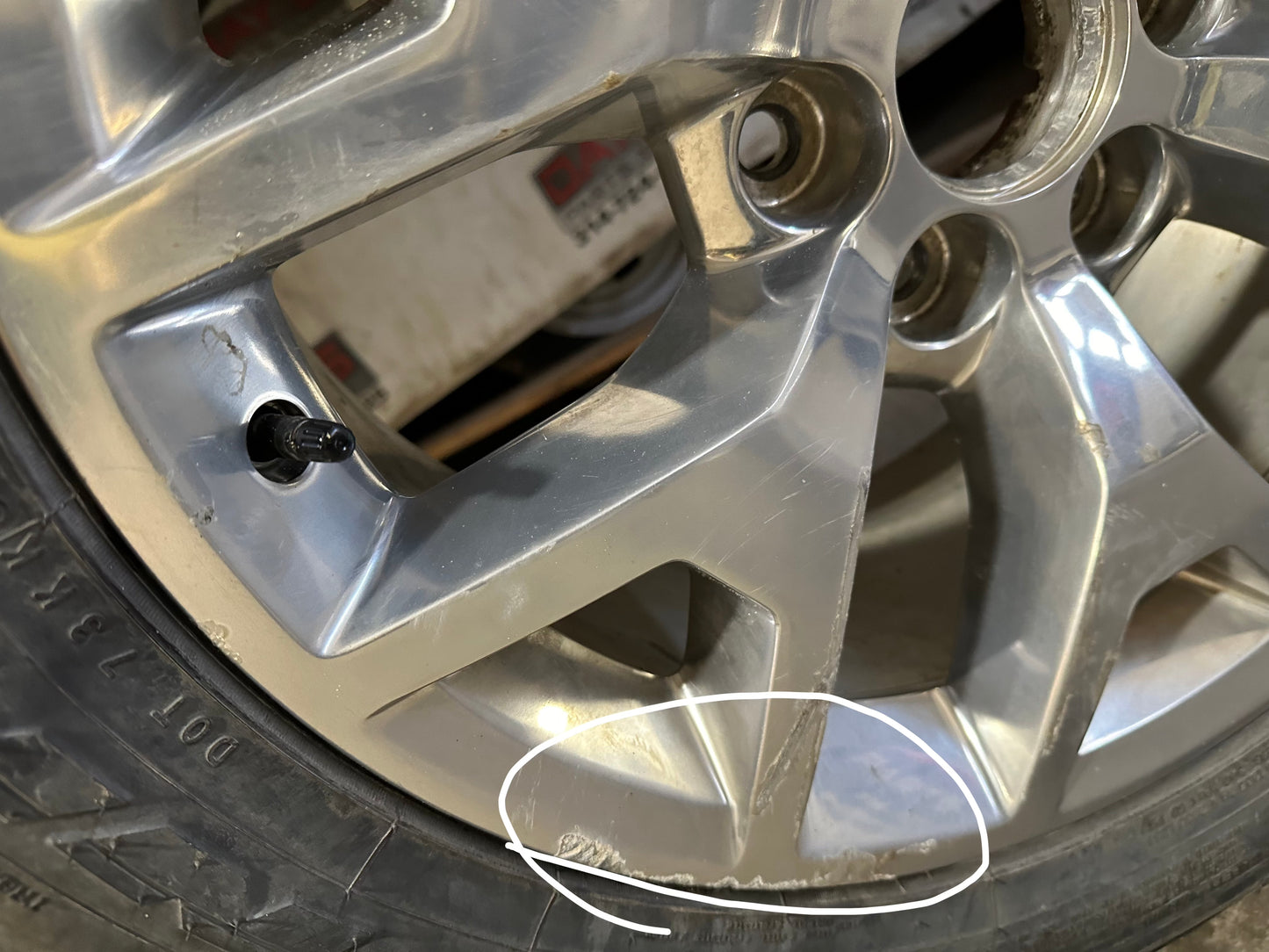 2018 GMC Sierra 1500 SLT Wheel and Tire 20X9 OEM - Day's Parts Yard