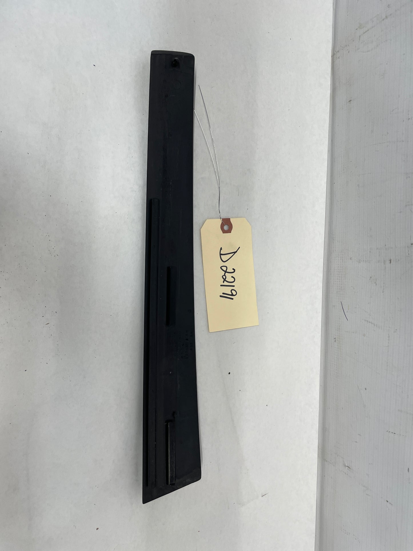 2005 Pontiac GTO RH Passenger Exterior B Pillar Window Trim Cover OEM - Day's Parts Yard