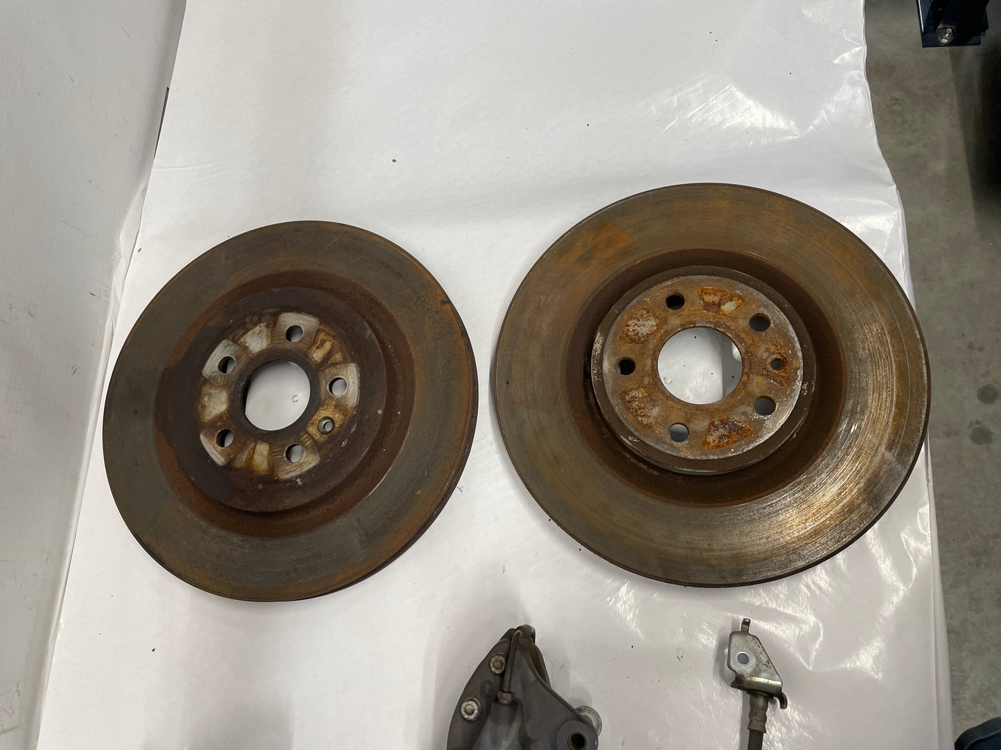 2012 Chevy Camaro SS Brembo Brake Calipers & Rotors Front and Rear OEM - Day's Parts Yard