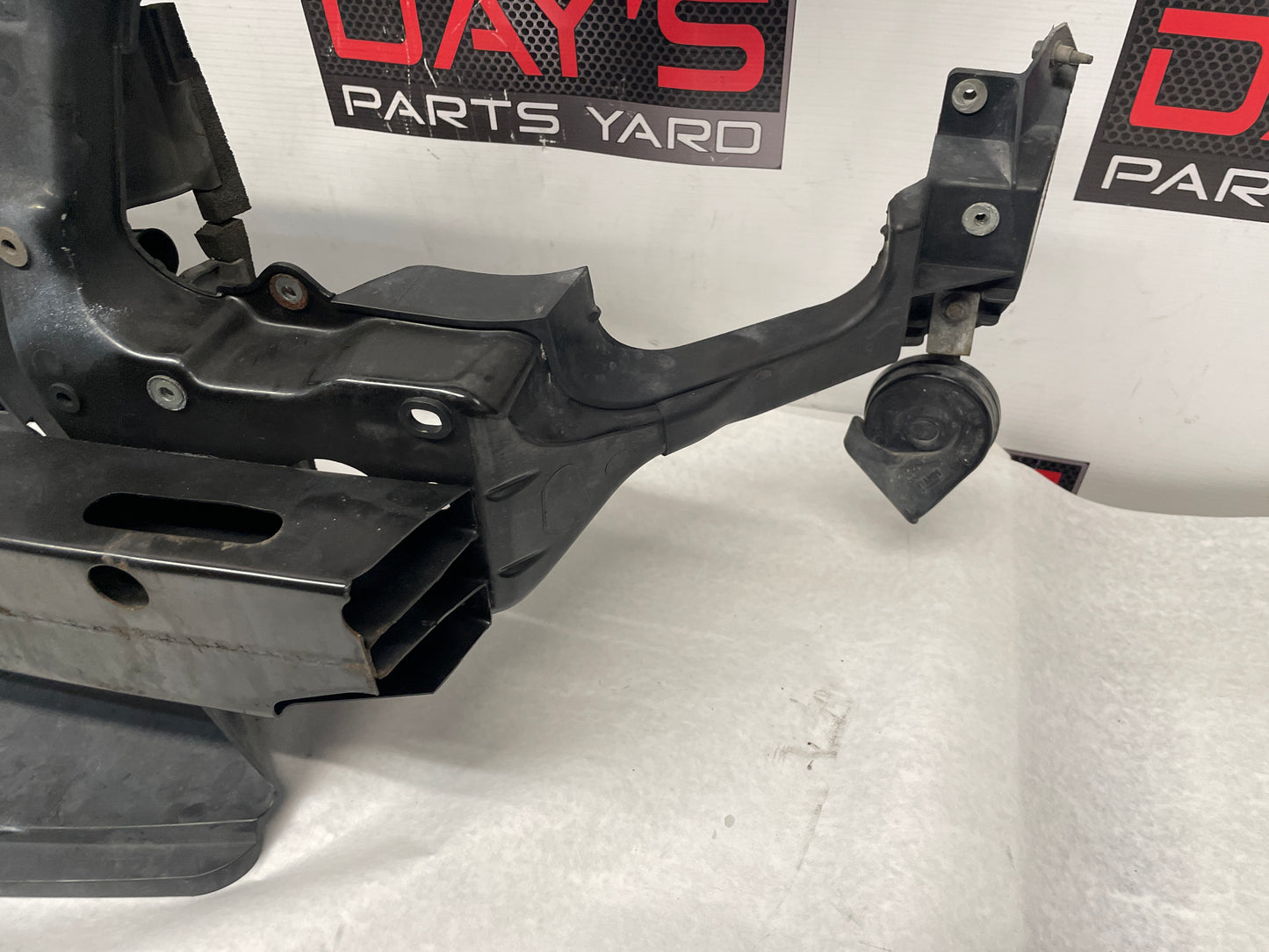 2015 Chevy SS Sedan Front Radiator Core Support Bracket Brace Assembly OEM - Day's Parts Yard