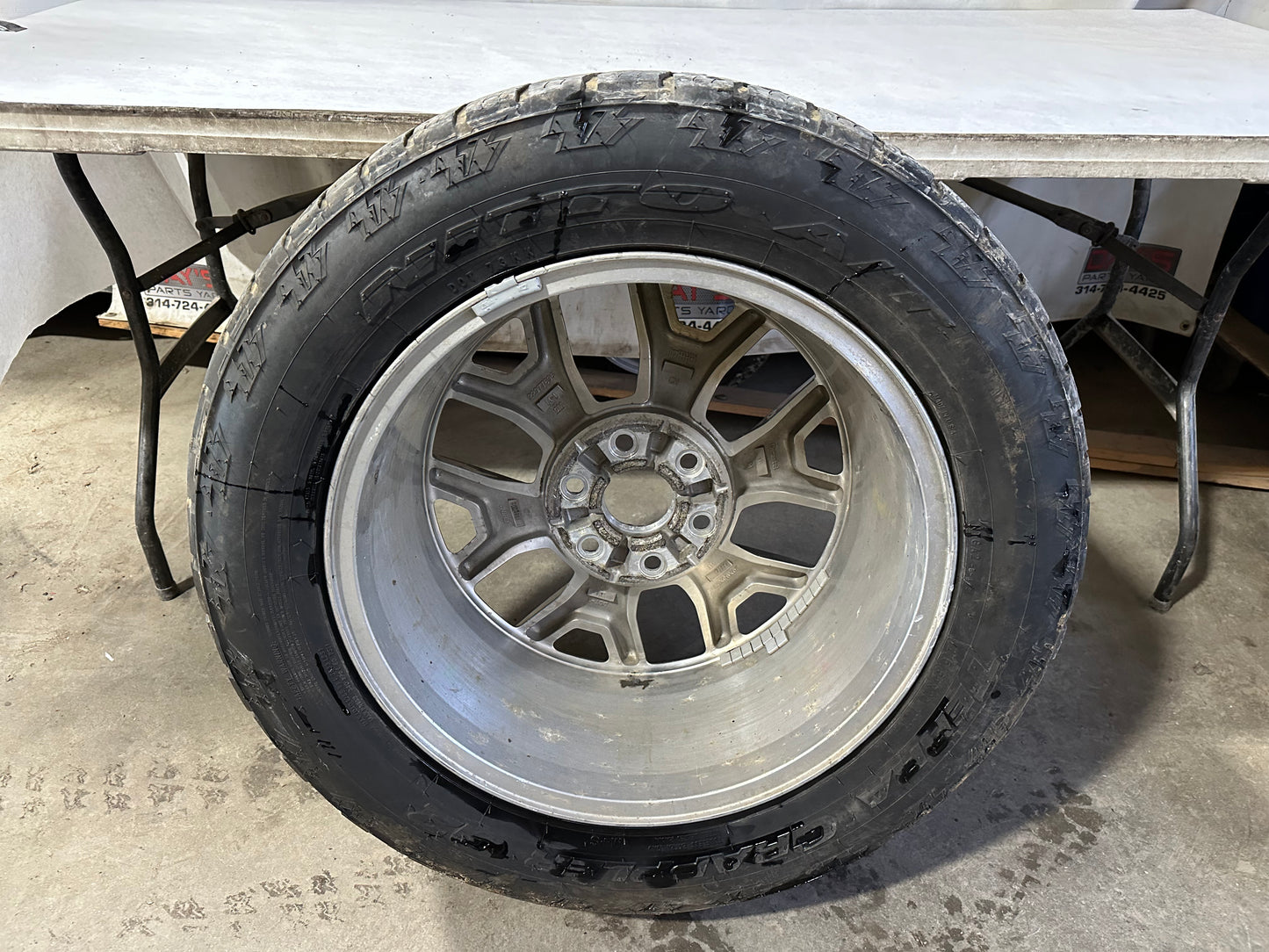 2018 GMC Sierra 1500 SLT Wheel and Tire 20X9 OEM - Day's Parts Yard
