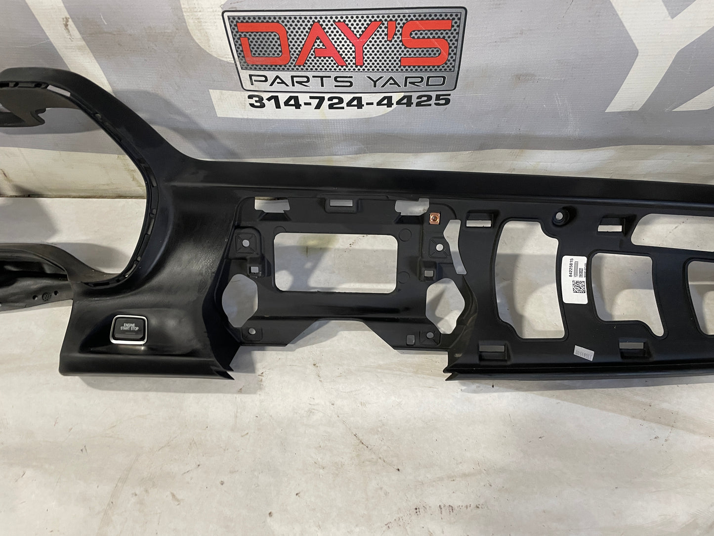 2020 Chevy Camaro SS Dash Board Instrument Panel Cluster Trim Bezel OEM - Day's Parts Yard