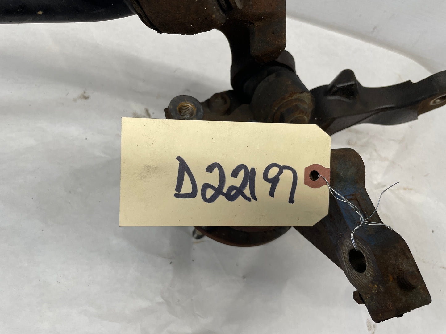 2005 Pontiac GTO LH Driver Front Spindle Knuckle Hub Control Arm Radius Rod OEM - Day's Parts Yard