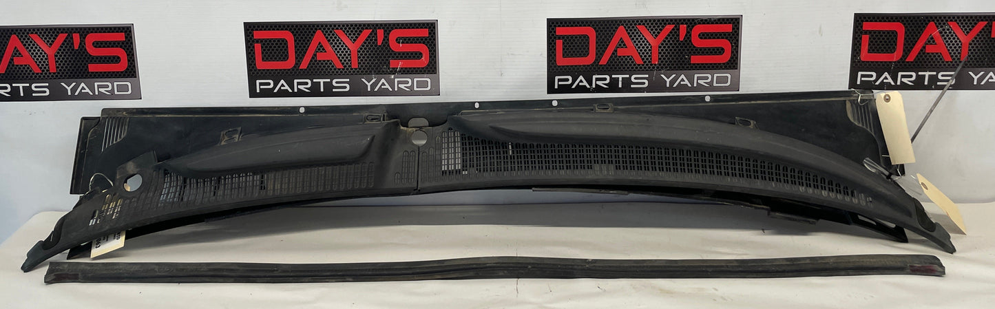 2004 Pontiac GTO Windshield Wiper Cowl 3pc OEM - Day's Parts Yard