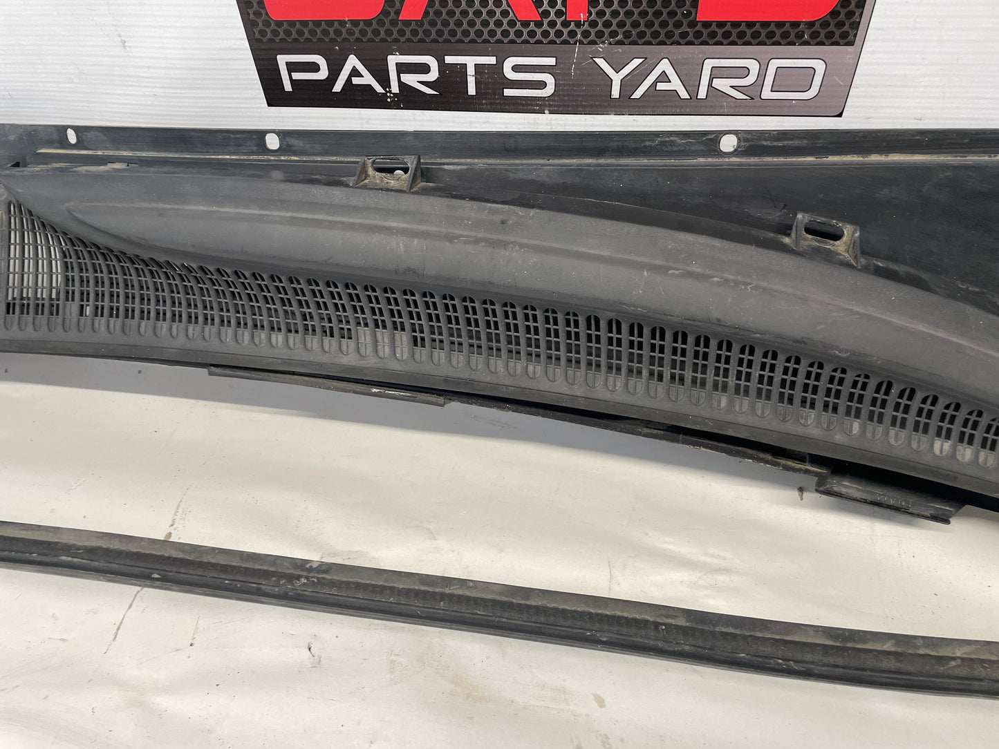 2004 Pontiac GTO Windshield Wiper Cowl 3pc OEM - Day's Parts Yard