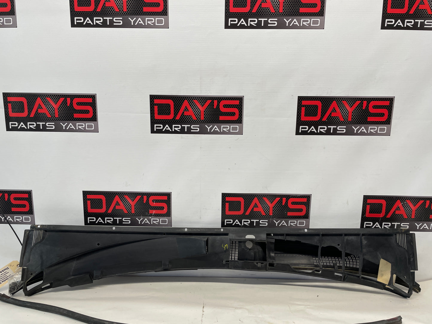 2004 Pontiac GTO Windshield Wiper Cowl 3pc OEM - Day's Parts Yard