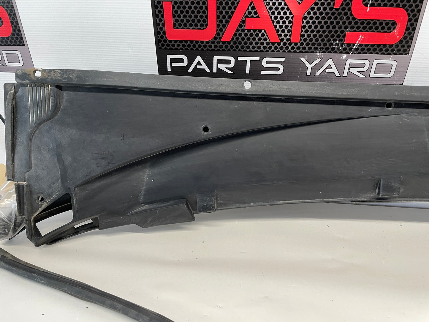 2004 Pontiac GTO Windshield Wiper Cowl 3pc OEM - Day's Parts Yard