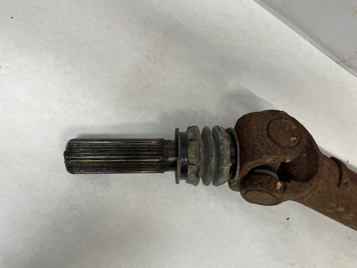 2009 GMC Sierra 2500HD SLT Front Drive Shaft Drive Shaft Prop Shaft OEM - Day's Parts Yard