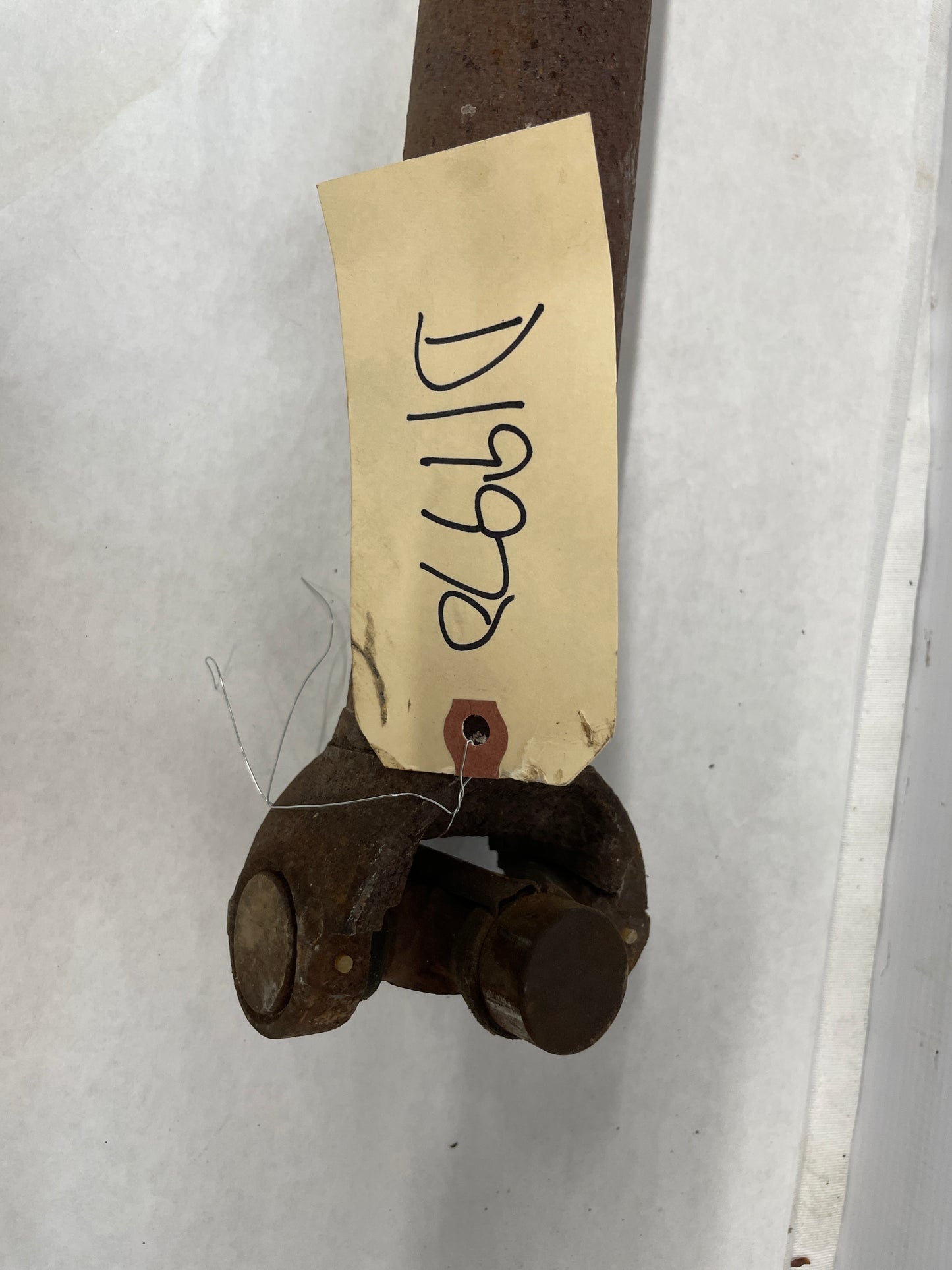 2009 GMC Sierra 2500HD SLT Front Drive Shaft Drive Shaft Prop Shaft OEM - Day's Parts Yard