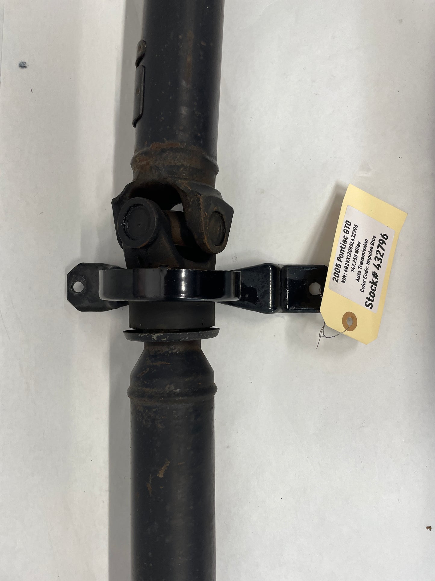 2005 Pontiac GTO Drive Shaft Driveshaft Driveline Line OEM - Day's Parts Yard
