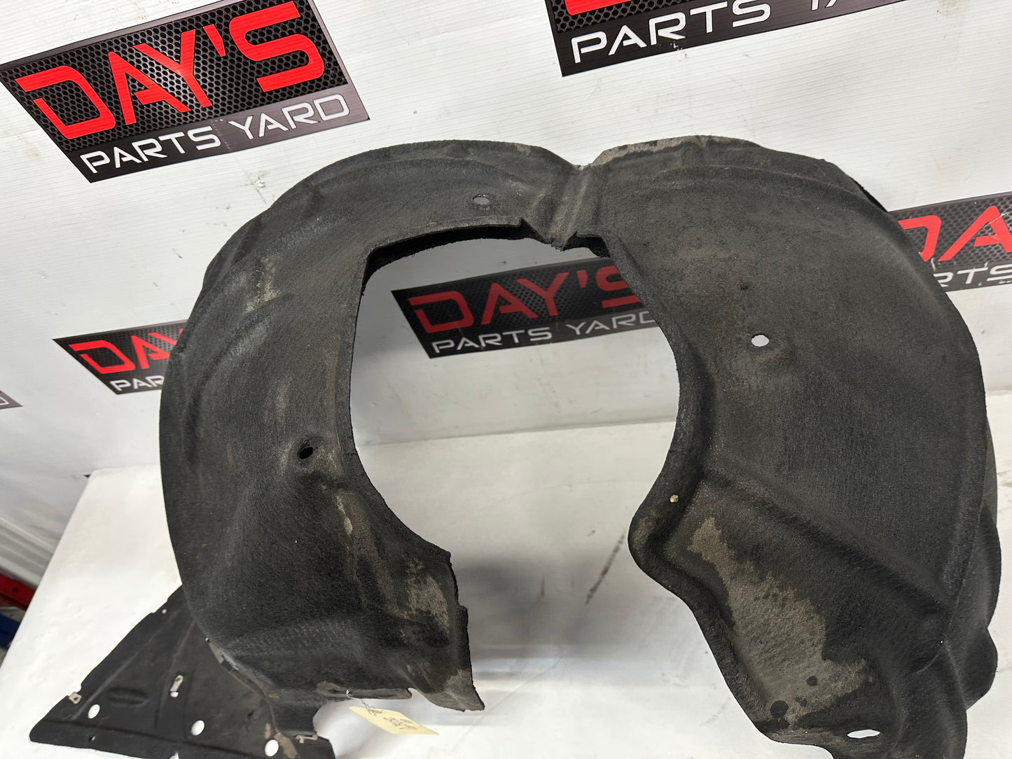 2017 Chevy Camaro SS Front RH Passenger Fender Wheel Liner OEM - Day's Parts Yard