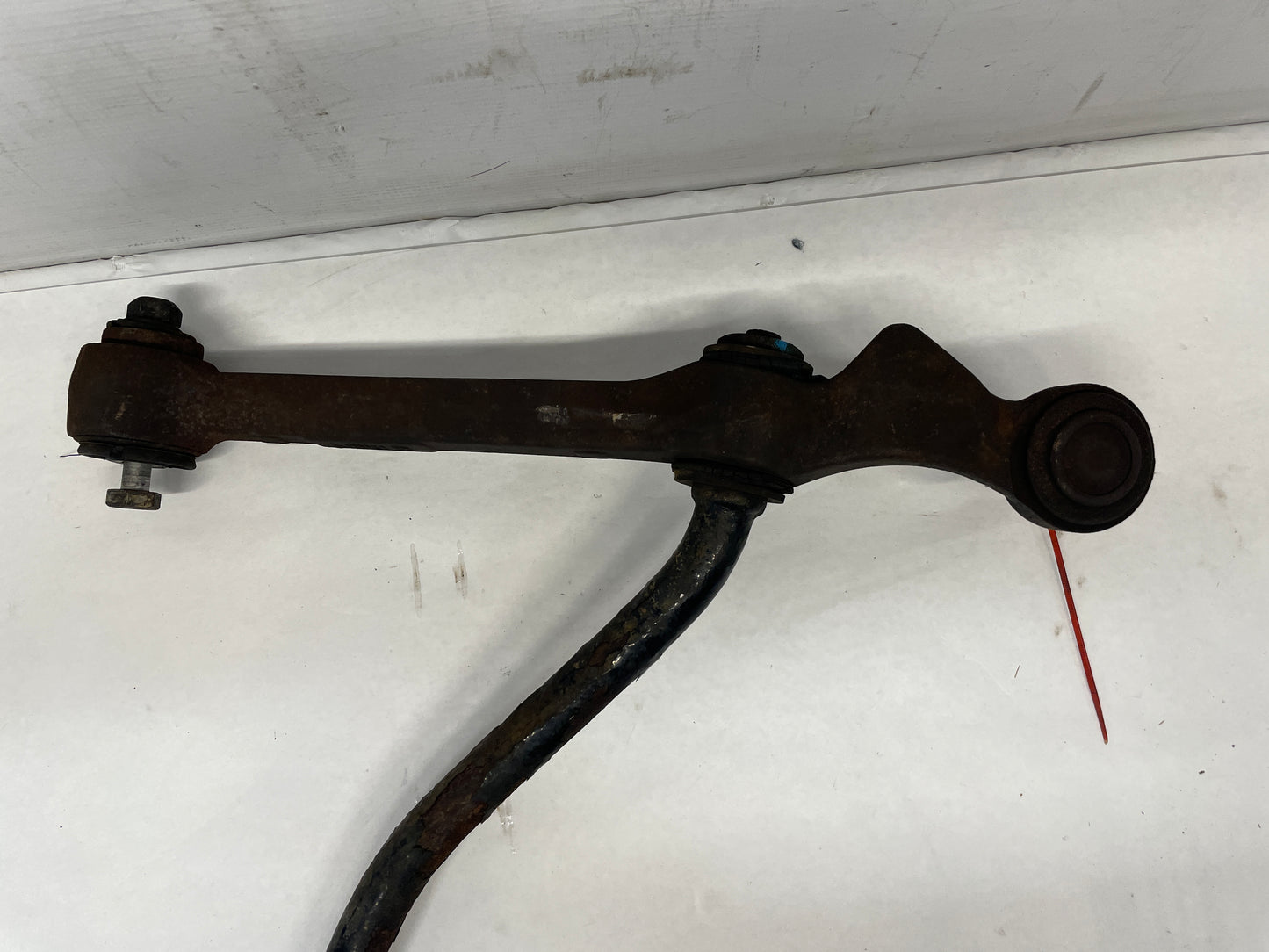 2005 Pontiac GTO RH Passenger Front Lower Control Arm Radius Strut Rod OEM - Day's Parts Yard