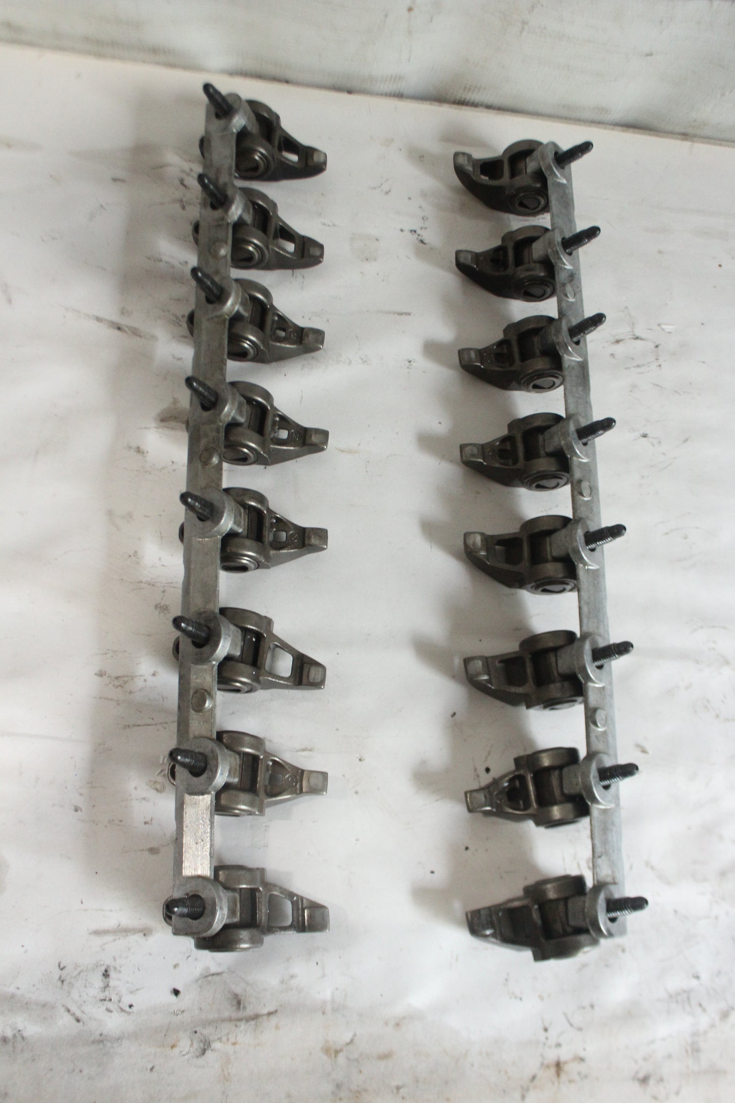 2009 Cadillac CTS-V Sedan Rockers Arm w/ Stands Full Set OEM - Day's Parts Yard