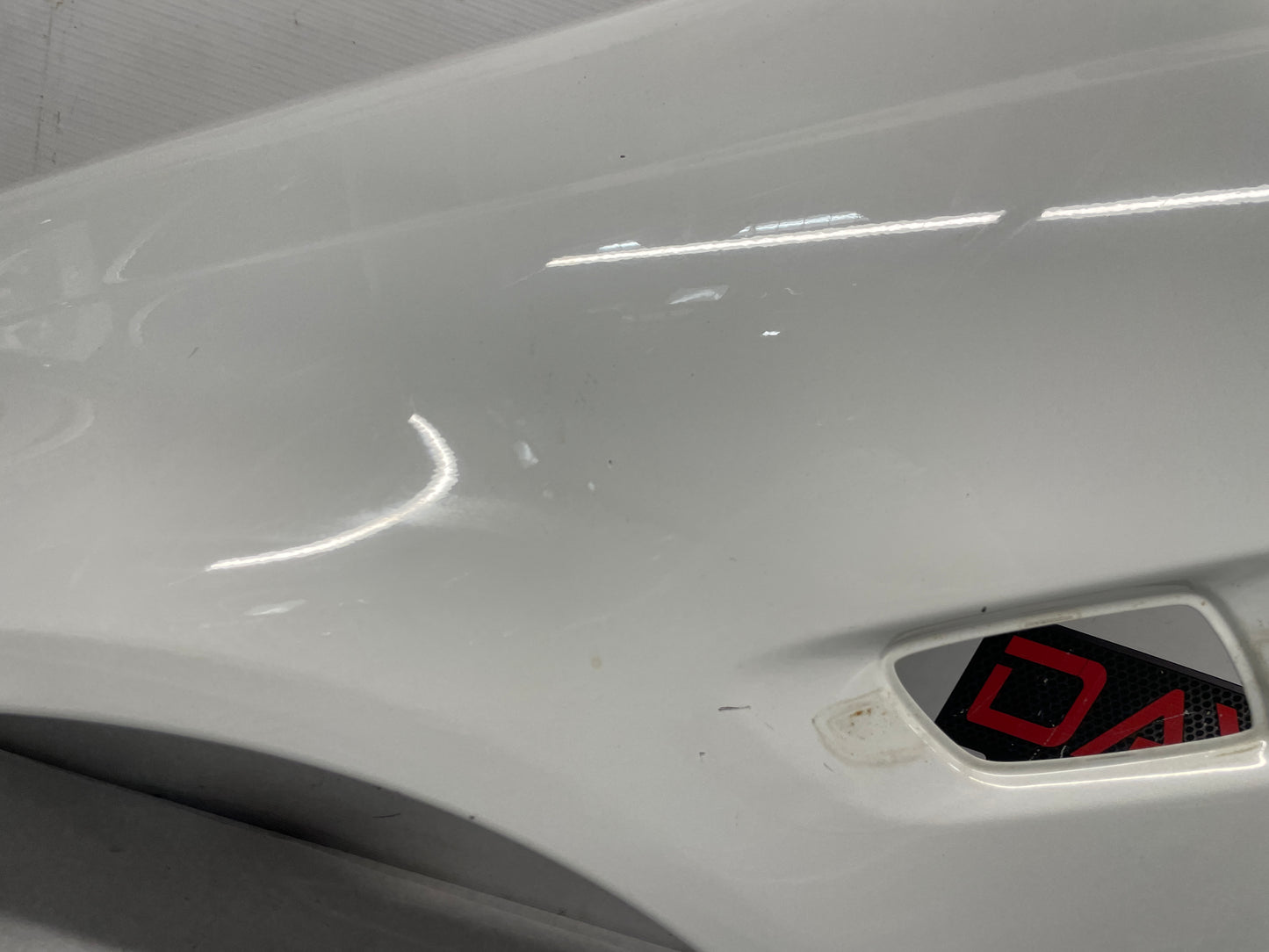 2008 Pontiac G8 Base LH Driver Fender White OEM - Day's Parts Yard
