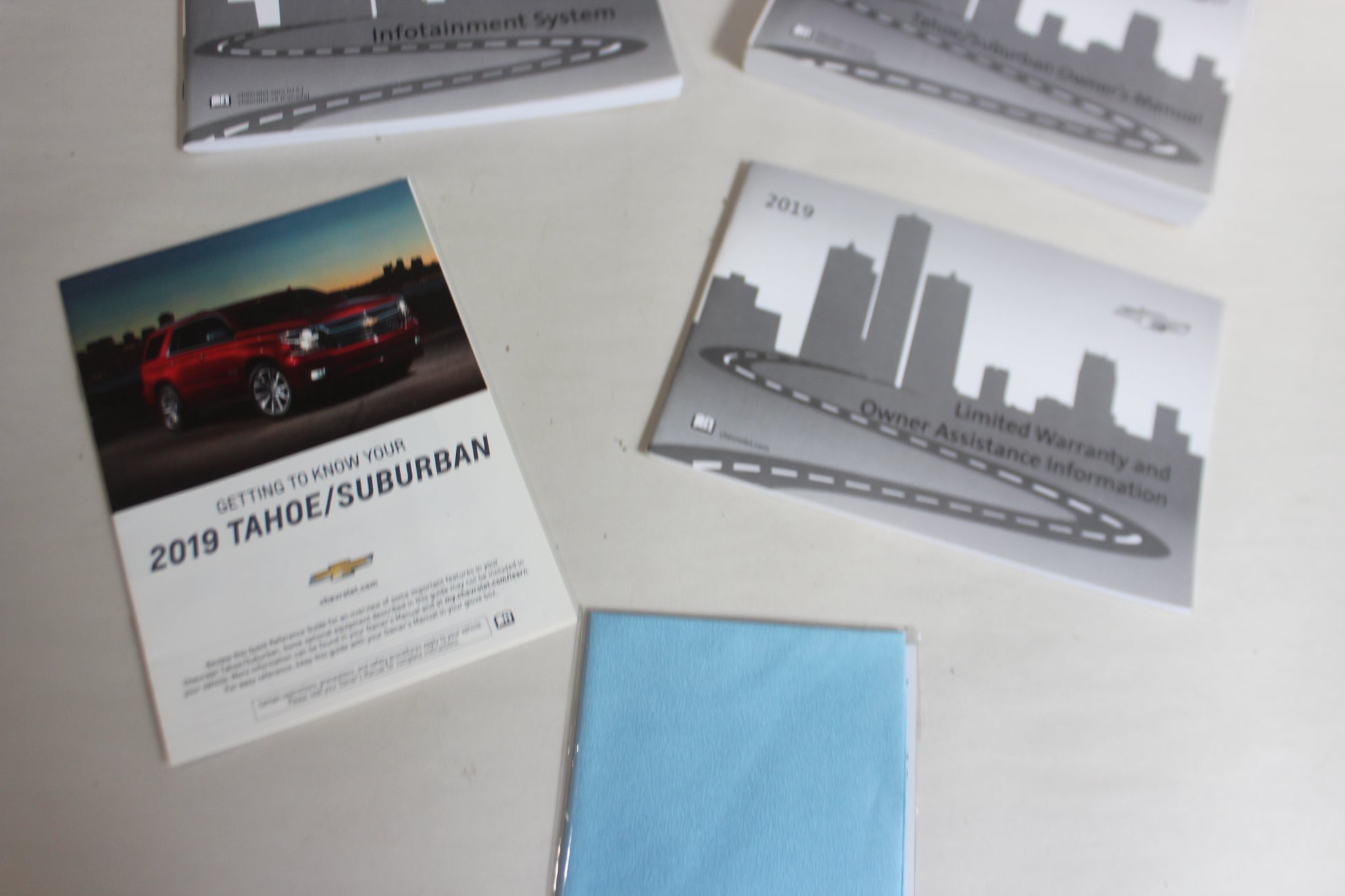 2019 Chevy Tahoe K1500 Premier Owners Manual OEM - Day's Parts Yard