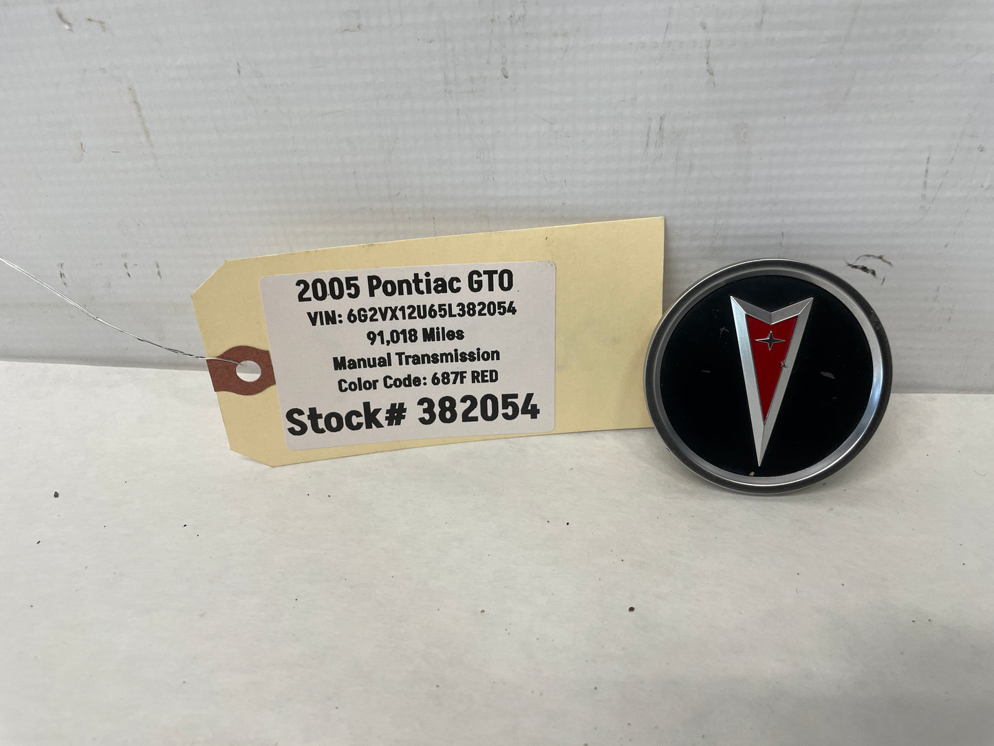 2005 Pontiac GTO Wheel Center Cap OEM - Day's Parts Yard