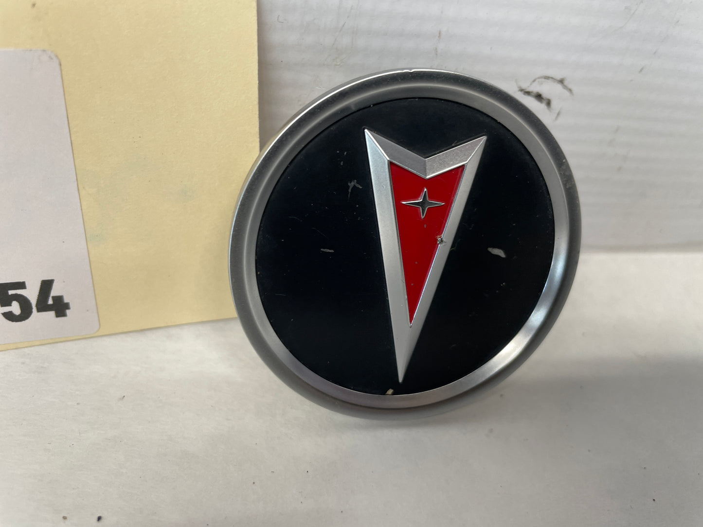 2005 Pontiac GTO Wheel Center Cap OEM - Day's Parts Yard