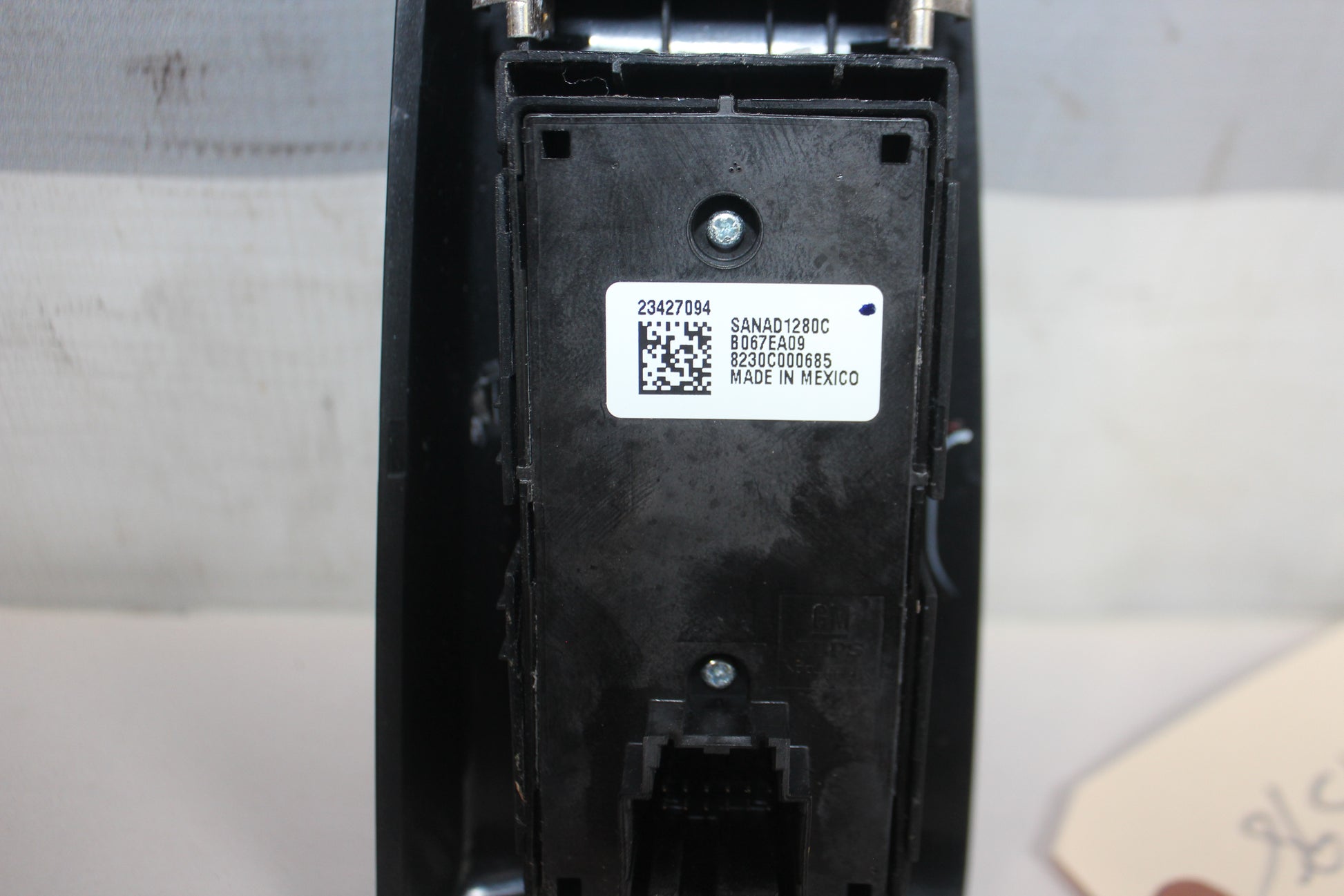 2019 Chevy Tahoe K1500 Premier LH Driver Door Master Power Window Switch OEM - Day's Parts Yard