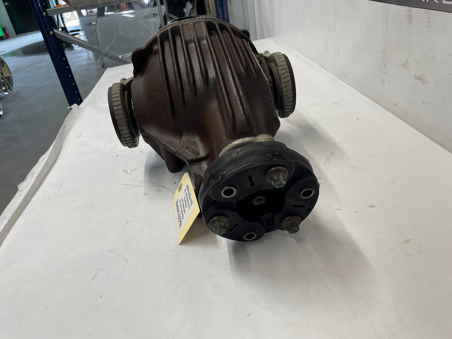 2005 Pontiac GTO Rear End Rearend Carrier Axle Differential 3.46 LSD OEM - Day's Parts Yard