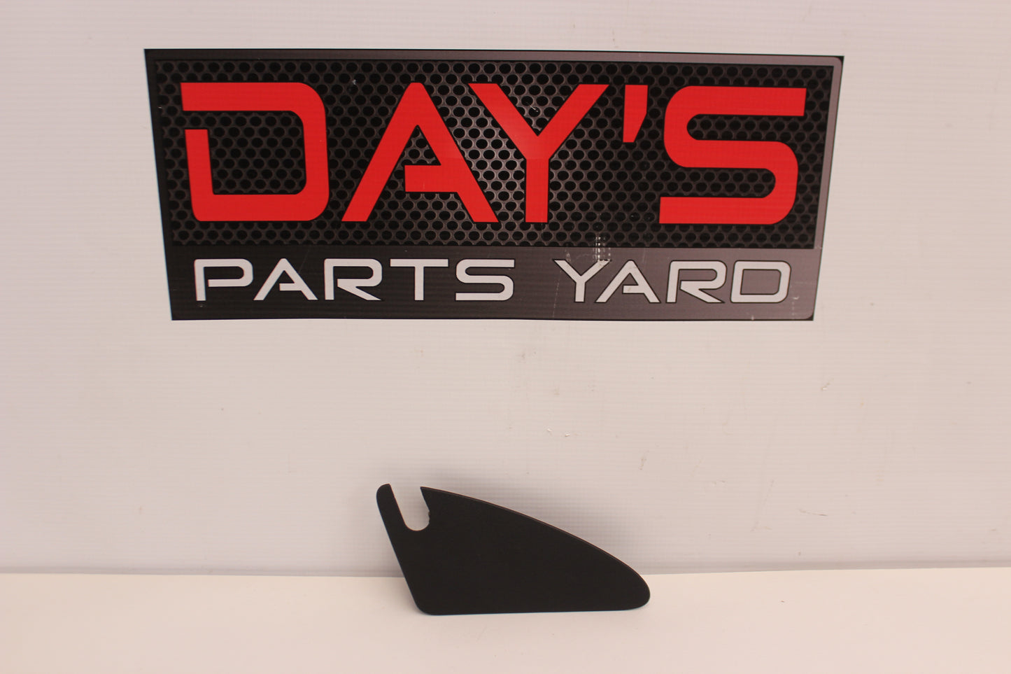 2014 Chevy SS Sedan RH Passenger Interior Mirror Cover Trim OEM - Day's Parts Yard