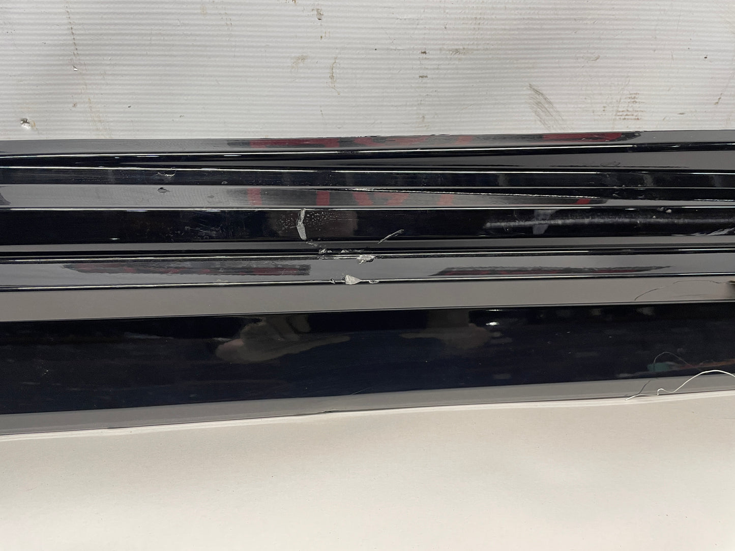 2011 Cadillac CTS-V Coupe RH Passenger Rocker Molding Trim OEM - Day's Parts Yard